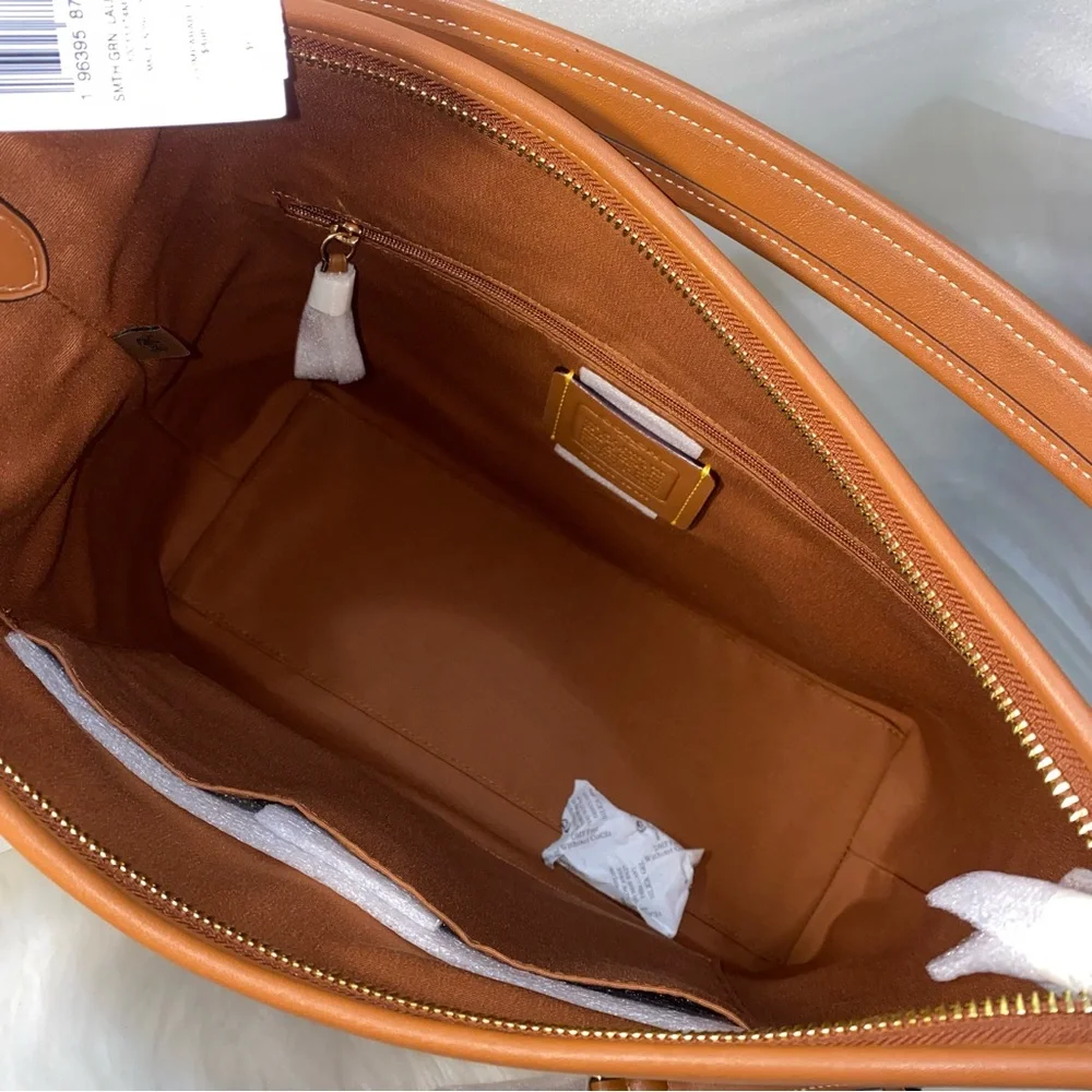 Coach smooth leather purse New